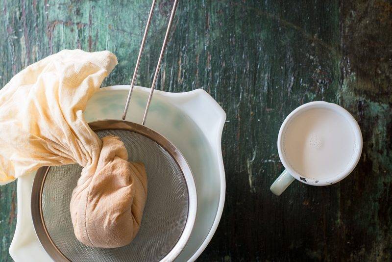 Homemade-Coconut-Milk-23-e1520298831986