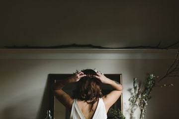 person-girl-woman-hair-photography-flower-717606-pxhere.com (1)
