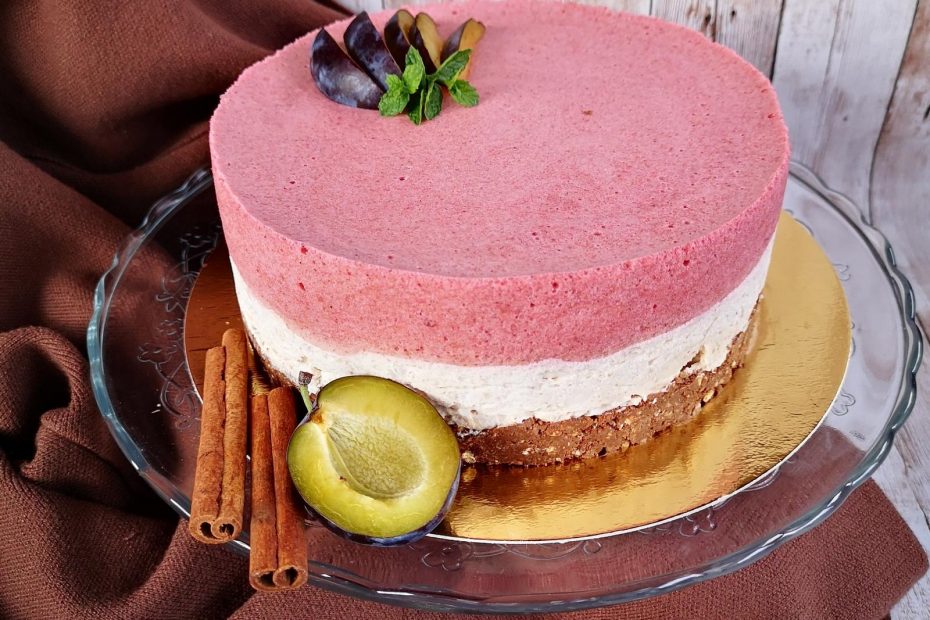Szilva mousse gesztenyével csokis-mogyorós ropogóssal