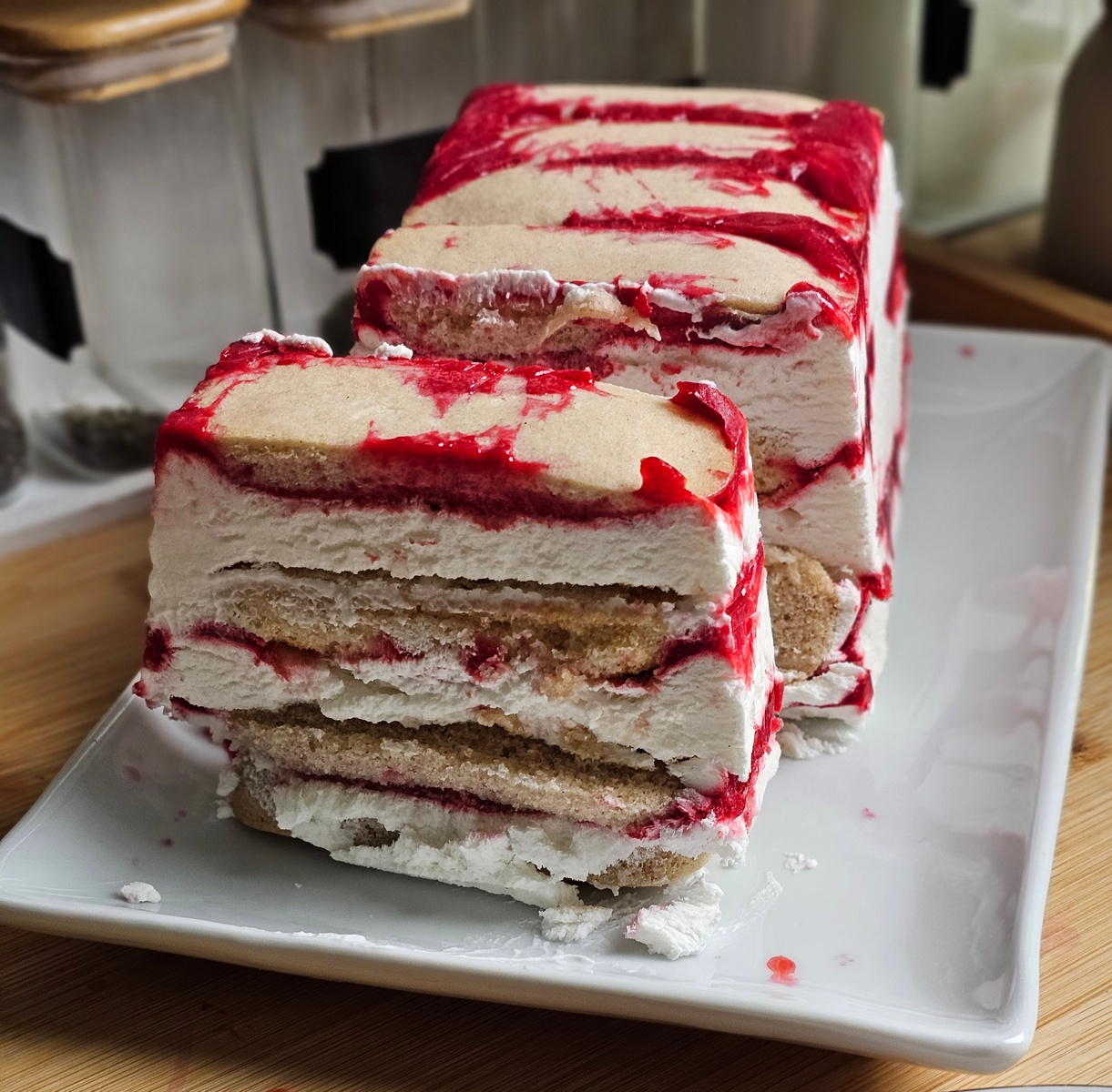 Gluténmentes, vegán málnás tiramisu házi babapiskótával - Kohári Éva receptje