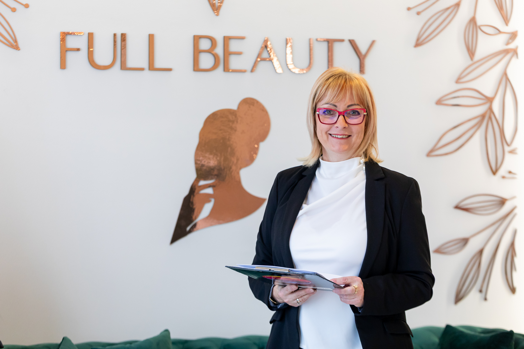 Beszteri-Bányai Barbara - Full Beauty Salon tulajdonos
